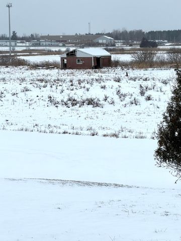 123 Meridian Road, Champlain, NY 12919