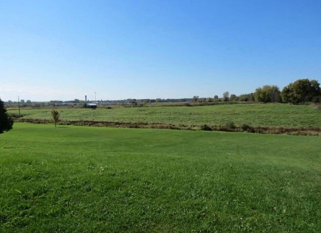 123 Meridian Road, Champlain, NY 12919