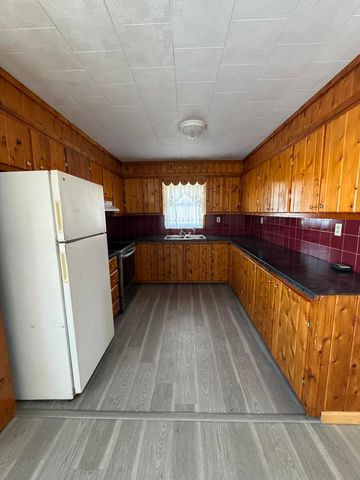 123 Meridian Road, Champlain, NY 12919