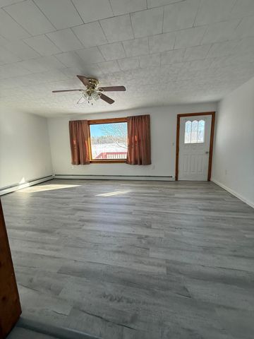 123 Meridian Road, Champlain, NY 12919