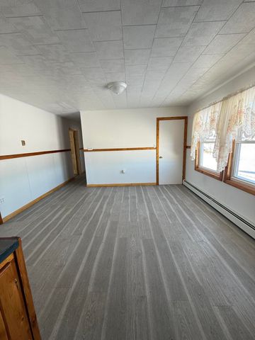 123 Meridian Road, Champlain, NY 12919