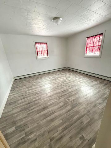 123 Meridian Road, Champlain, NY 12919