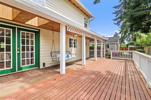 19702 8th Avenue S, Des Moines, WA 98148