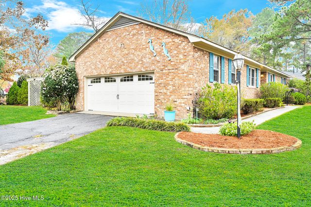 108 Wilkshire Drive, Greenville, NC 27858