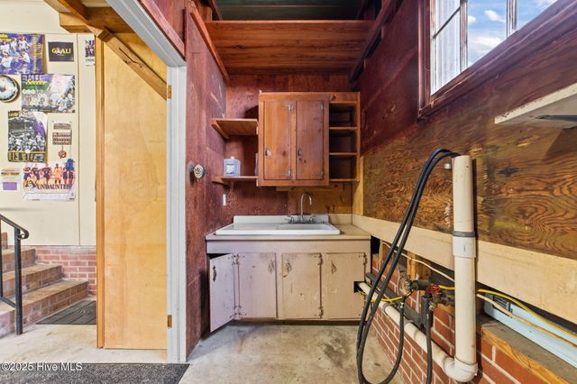 108 Wilkshire Drive, Greenville, NC 27858