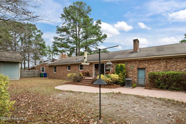 108 Wilkshire Drive, Greenville, NC 27858