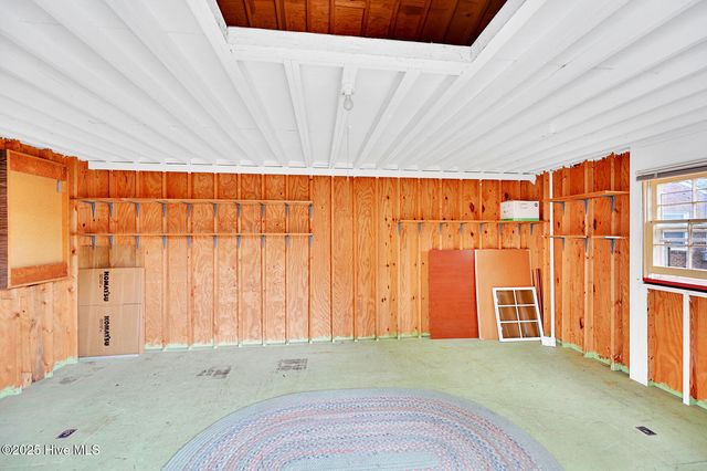 108 Wilkshire Drive, Greenville, NC 27858