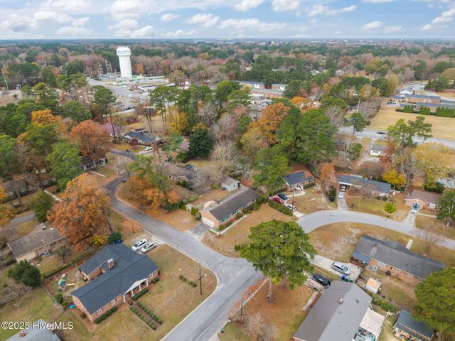 108 Wilkshire Drive, Greenville, NC 27858