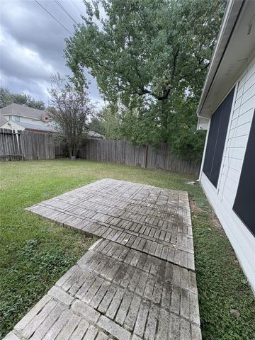 2230 Laurel Oaks Drive, Houston, TX 77014