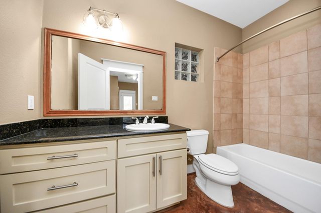 2115 Cohn Street, Houston, TX 77007