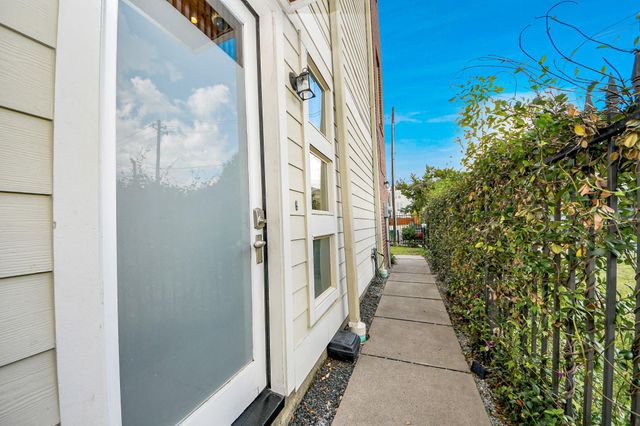 2115 Cohn Street, Houston, TX 77007