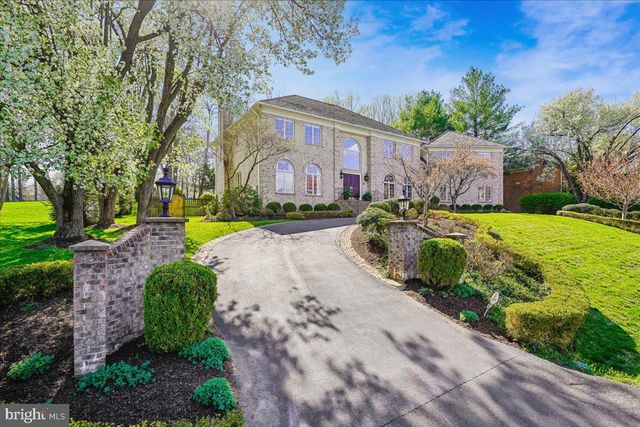 8013 GREENWICH WOODS DR, Mclean, VA 22102