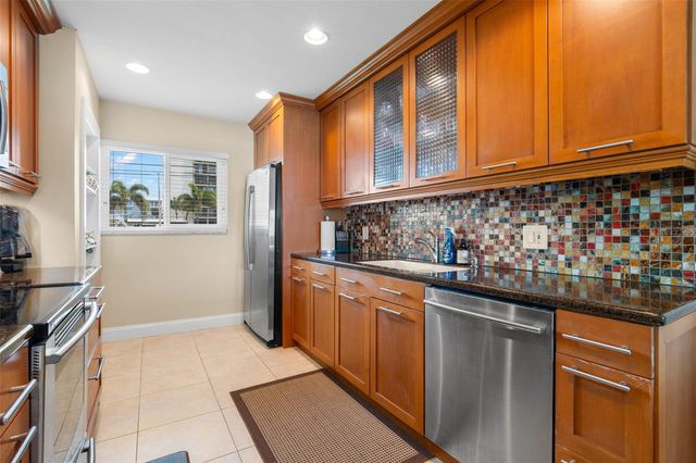 400 LARBOARD WAY 106, Clearwater Beach, FL 33767