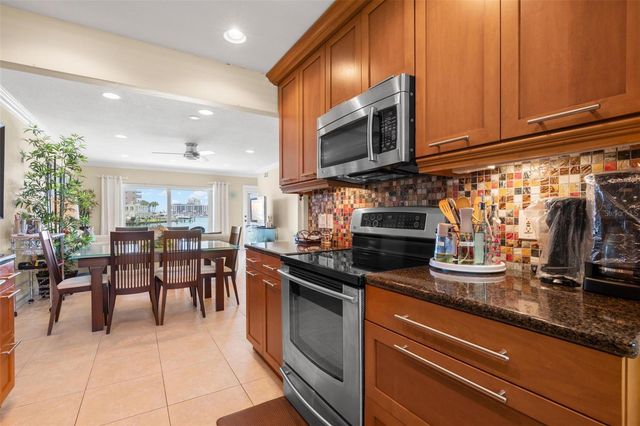 400 LARBOARD WAY 106, Clearwater Beach, FL 33767