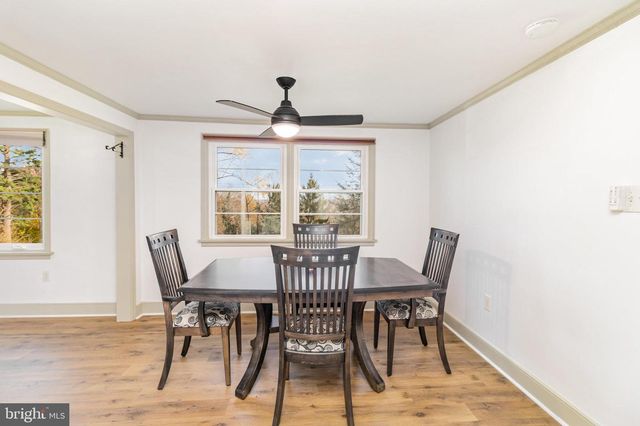 56 PEACOCK DR, Lancaster, PA 17601