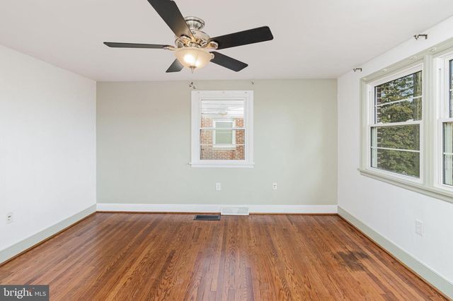 56 PEACOCK DR, Lancaster, PA 17601