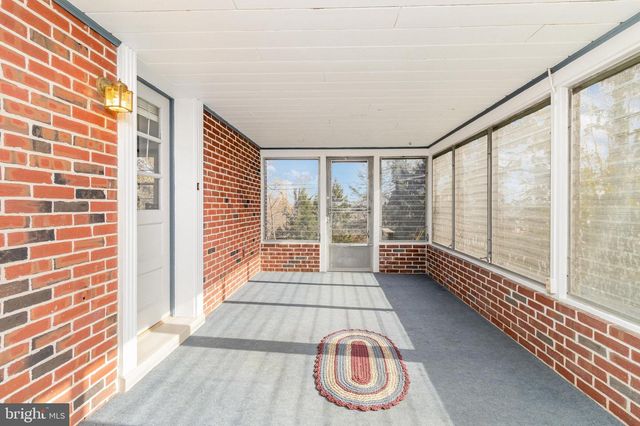 56 PEACOCK DR, Lancaster, PA 17601