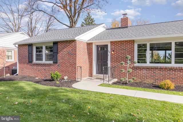 56 PEACOCK DR, Lancaster, PA 17601