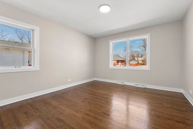 9027 27th Street, Brookfield, IL 60513