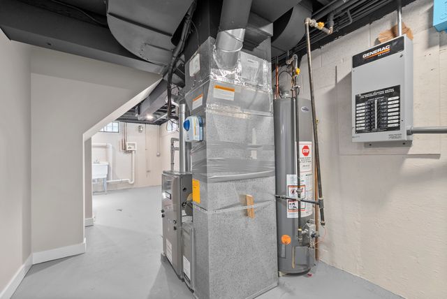 9027 27th Street, Brookfield, IL 60513