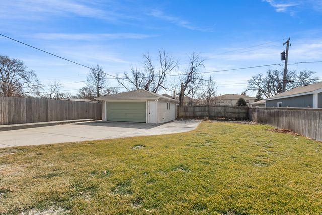 9027 27th Street, Brookfield, IL 60513