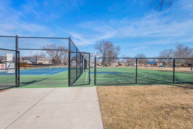 9027 27th Street, Brookfield, IL 60513