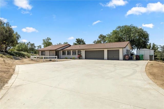 38680 Avenida De La Bandolero, Temecula, CA 92592