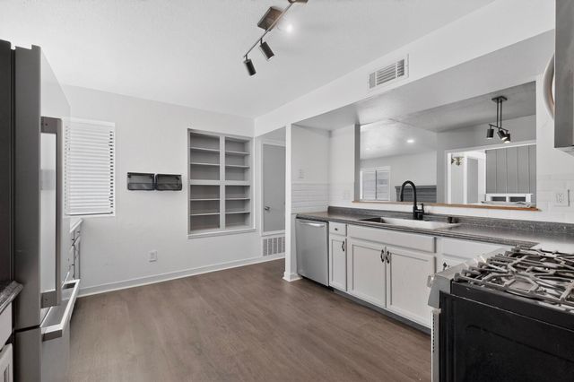 160 Timor Road SE, Rio Rancho, NM 87124