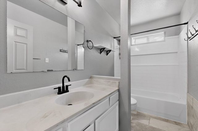160 Timor Road SE, Rio Rancho, NM 87124