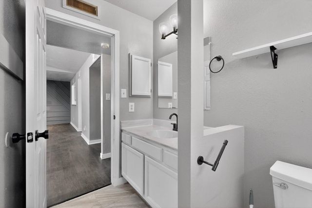 160 Timor Road SE, Rio Rancho, NM 87124