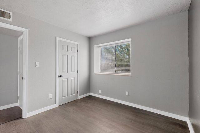 160 Timor Road SE, Rio Rancho, NM 87124
