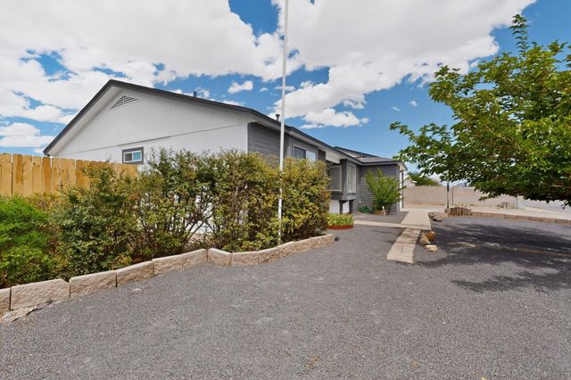 160 Timor Road SE, Rio Rancho, NM 87124