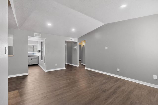 160 Timor Road SE, Rio Rancho, NM 87124