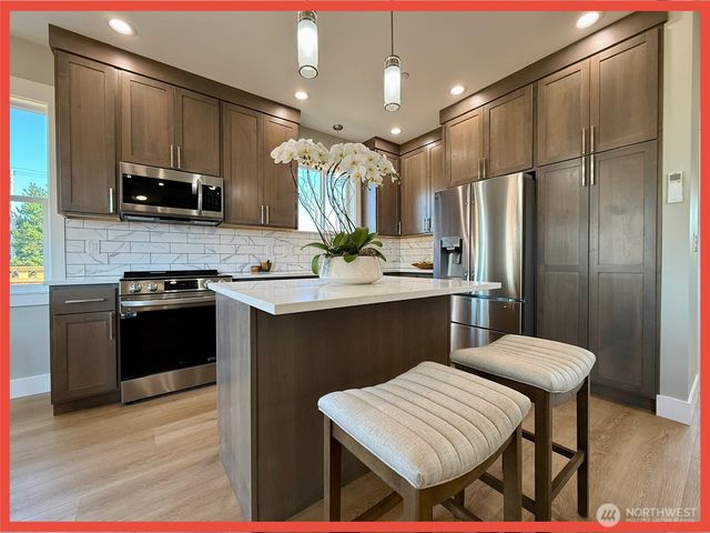 990 Alida Court SE, Ocean Shores, WA 98569