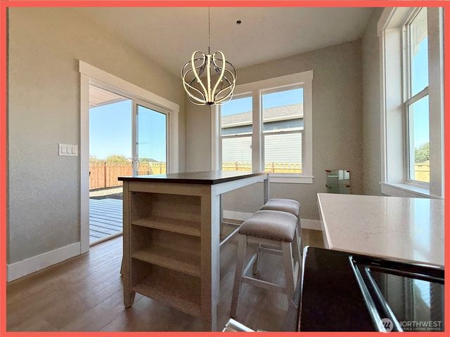 990 Alida Court SE, Ocean Shores, WA 98569