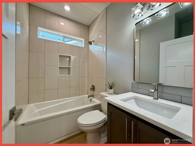 990 Alida Court SE, Ocean Shores, WA 98569