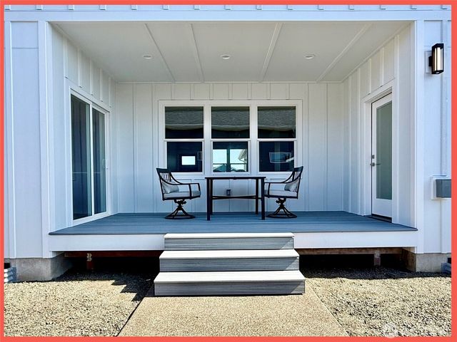 990 Alida Court SE, Ocean Shores, WA 98569