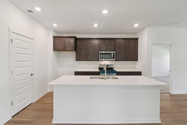 1111 Bluebell Lane, Bartlett, IL 60103