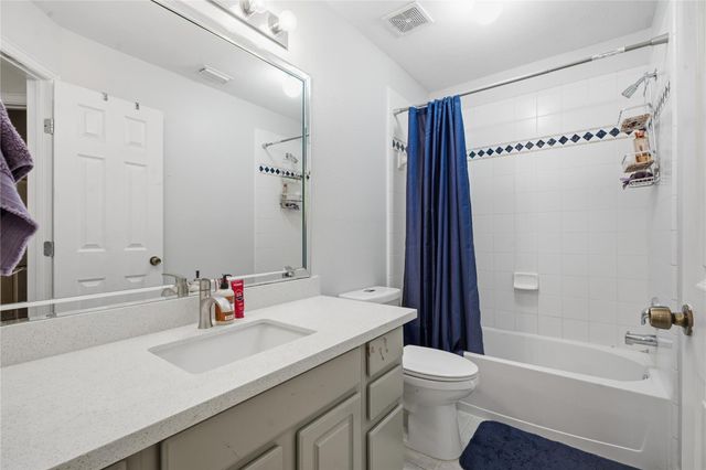 5755 Lightstone, League City, TX 77573