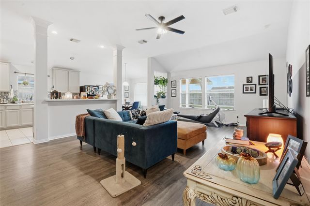 5755 Lightstone, League City, TX 77573