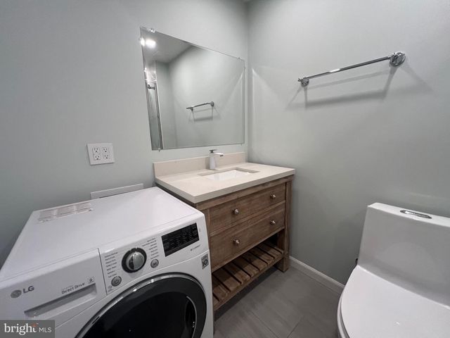 247 SPRINGVALE RD, Great Falls, VA 22066