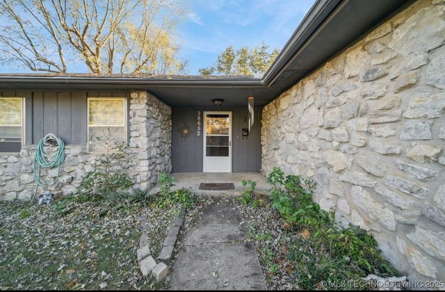 28652 E 139th St S Street S, Coweta, OK 74429