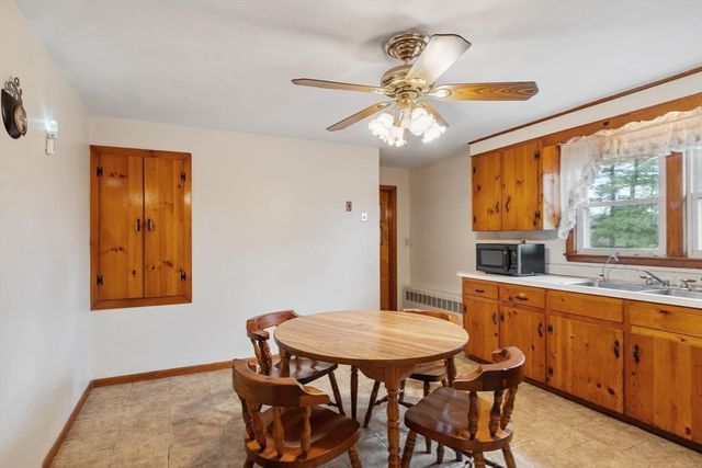 11 Cromie St, Clinton, MA 01510