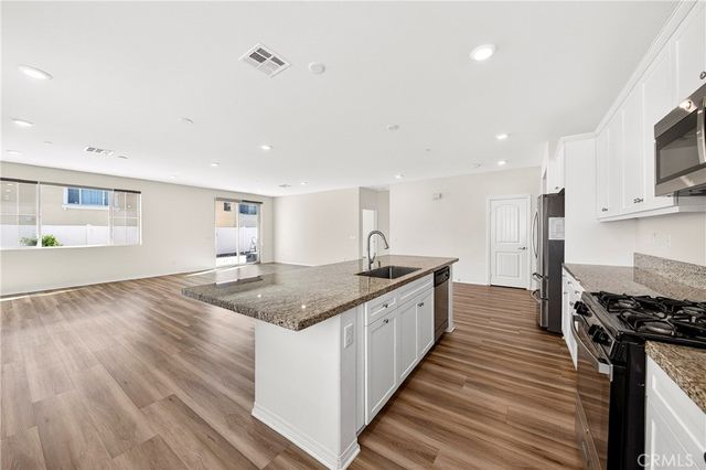 30874 Windy Ridge Way, Menifee, CA 92584