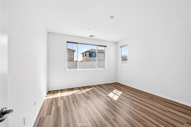 30874 Windy Ridge Way, Menifee, CA 92584