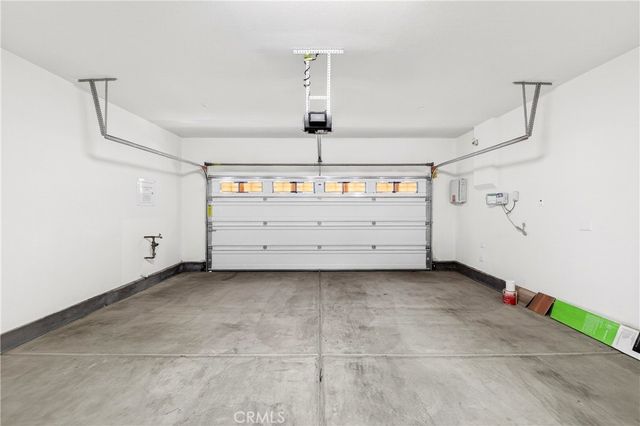 30874 Windy Ridge Way, Menifee, CA 92584