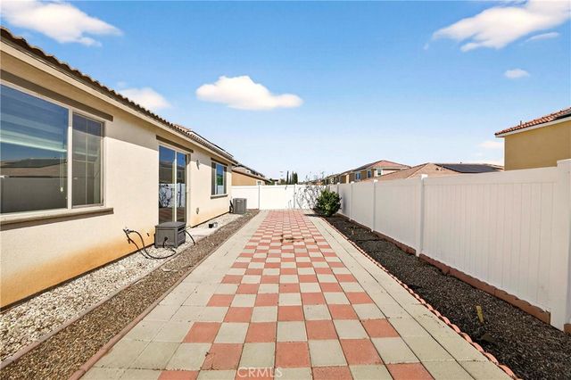30874 Windy Ridge Way, Menifee, CA 92584
