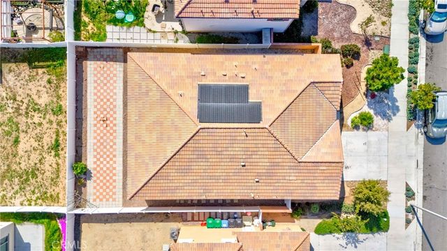 30874 Windy Ridge Way, Menifee, CA 92584