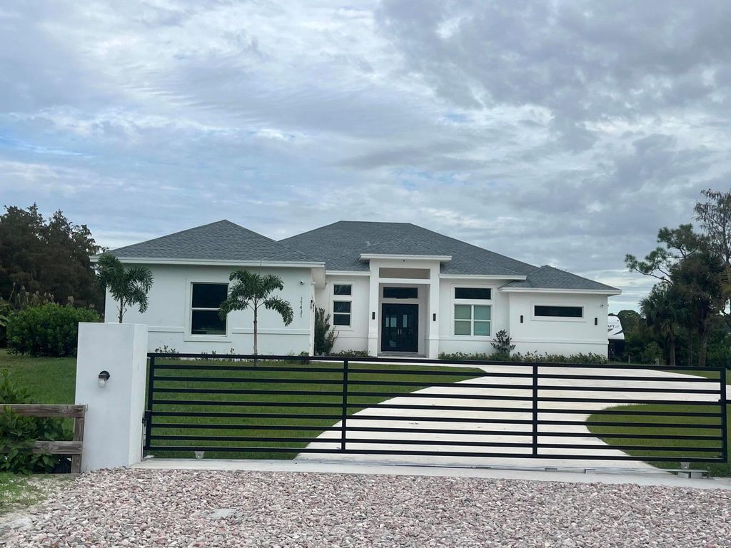 17431 69th Street N, Loxahatchee, FL 33470