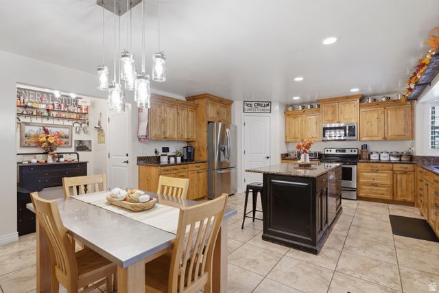 1261 W 1950 S, Syracuse, UT 84075